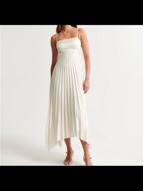 Abercrombie Giselle Clasp Back Pleated Midi Dress